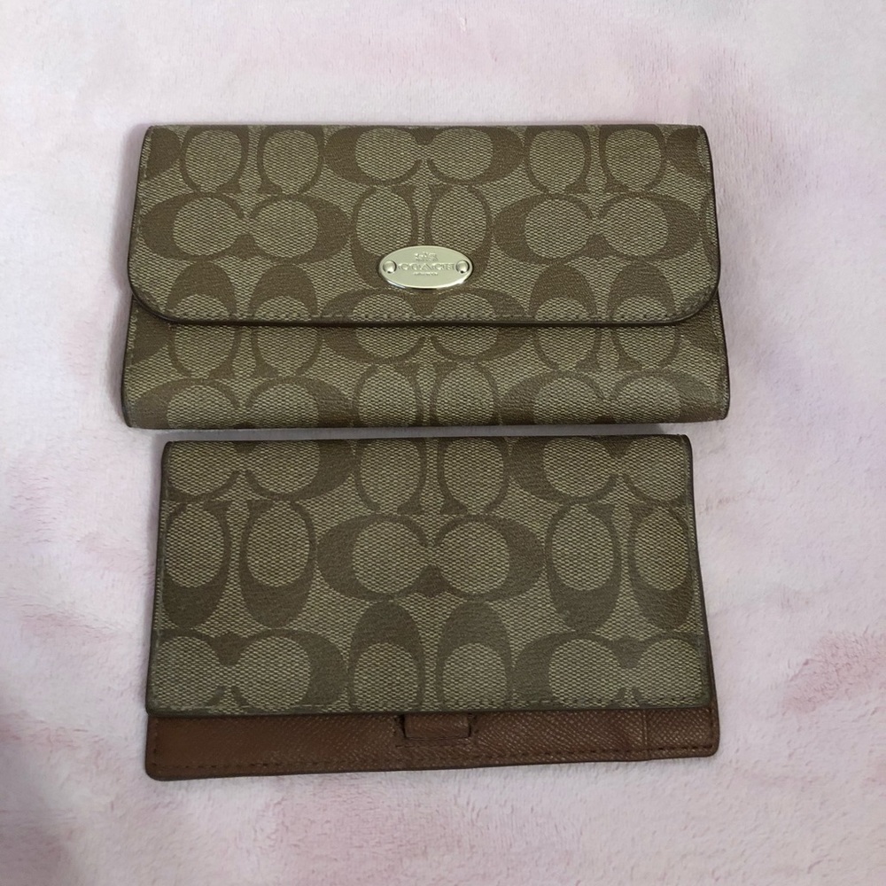 Coach wallet